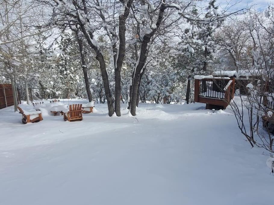 Custom Single Story Cabin With Jacuzzi Pool Table & Big Game Room With Arcade Games Big Bear Lake Buitenkant foto