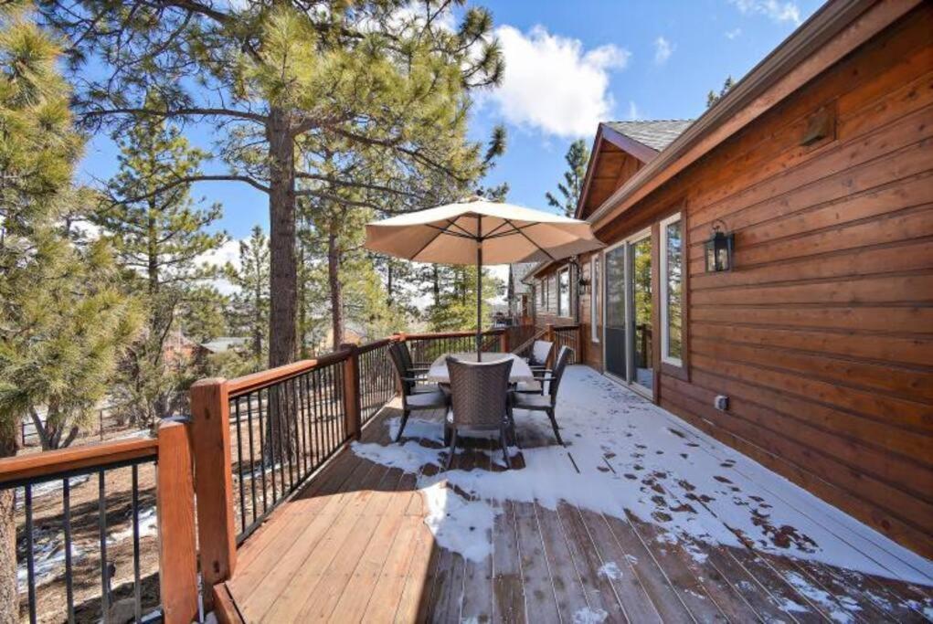 Custom Single Story Cabin With Jacuzzi Pool Table & Big Game Room With Arcade Games Big Bear Lake Buitenkant foto